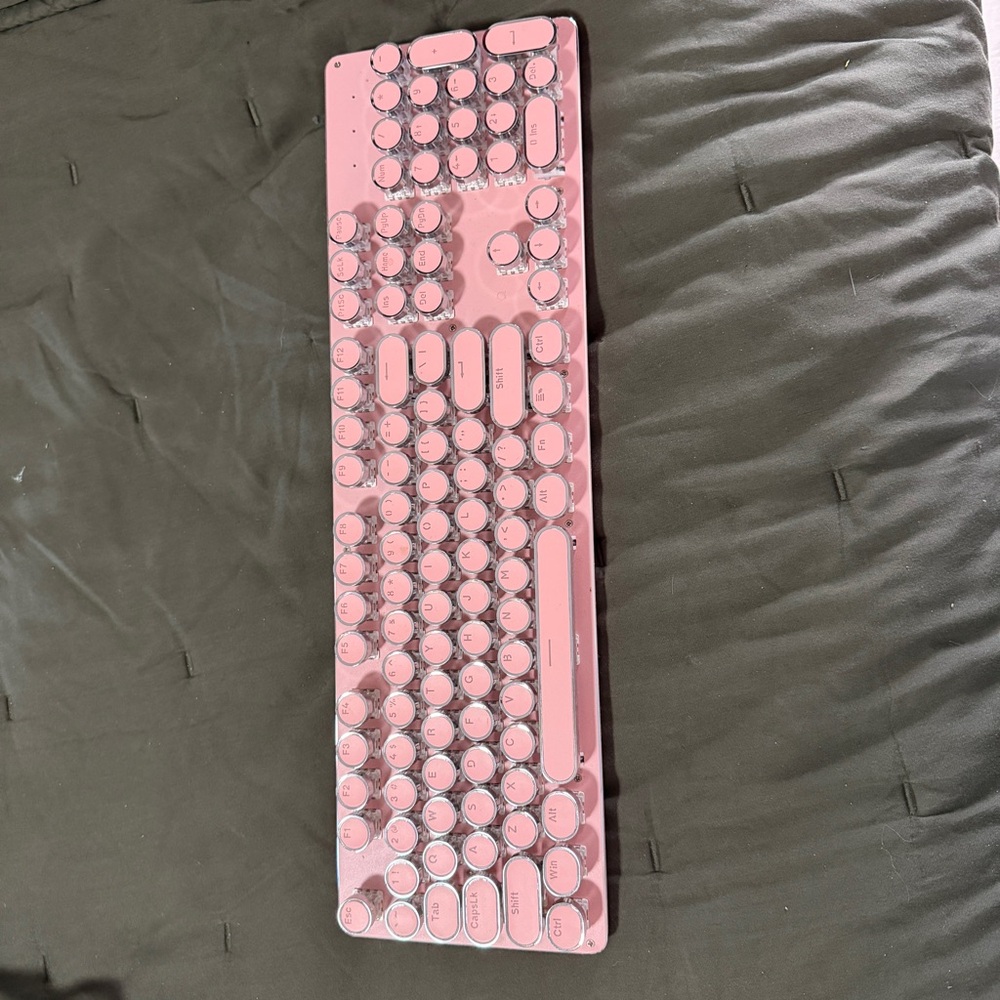 Pink Retro Round Keycap Keyboard - Picture 2 of 5